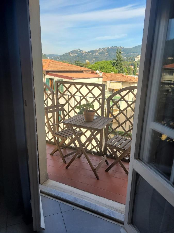 Attico Duse In Famiglia Apartamento Florença Exterior foto
